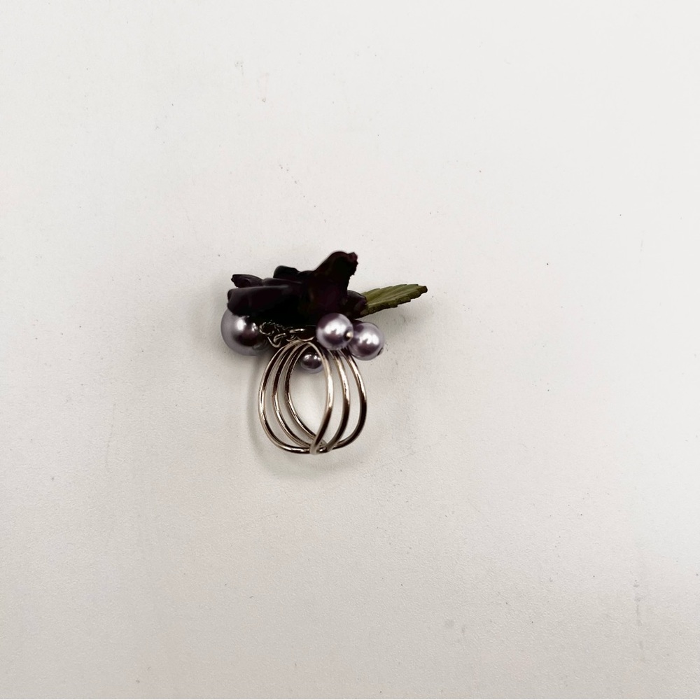 **NEW** LEATHER ROSE ADJUSTABLE RING - Picture 11 of 11